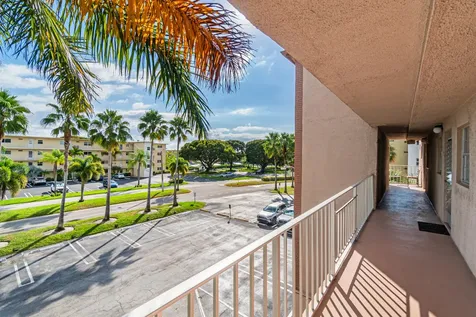 2615 Ne 1st Court Boynton Beach FL 33435