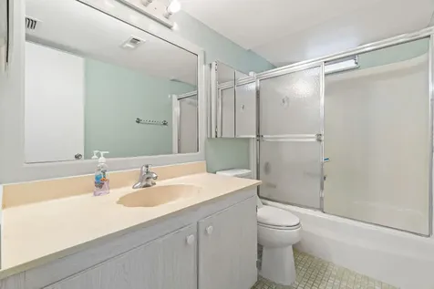 2615 Ne 1st Court Boynton Beach FL 33435