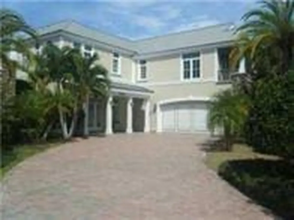 9928 Se Cottage Lane Hobe Sound FL 33455