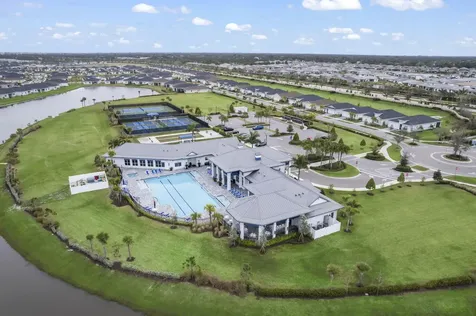792 Se Bloomfield Road Port Saint Lucie FL 34986