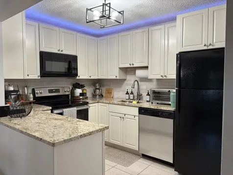 330 Knotty Pine Circle Greenacres FL 33463