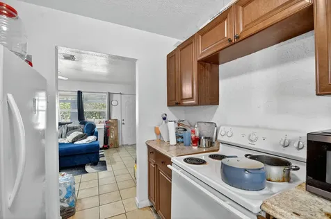 173 W 18th Street Riviera Beach FL 33404