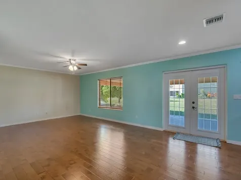 5595 45th Avenue Vero Beach FL 32967