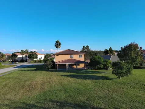 5595 45th Avenue Vero Beach FL 32967