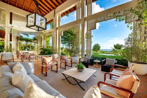 15 49 Casa De Campo DR 22000