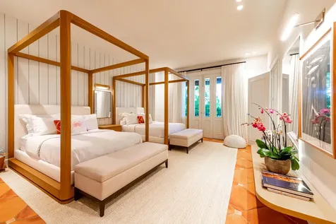 15 49 Casa De Campo DR 22000