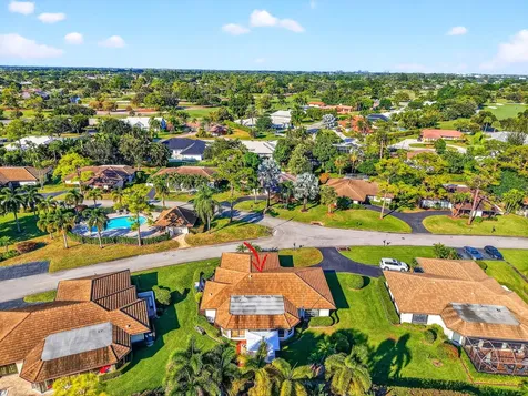 440 Pine Villa Drive Atlantis FL 33462