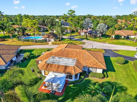 440 Pine Villa Drive Atlantis FL 33462