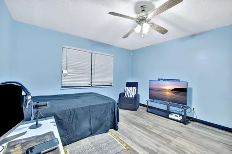 2080 Colonial Road Fort Pierce FL 34950
