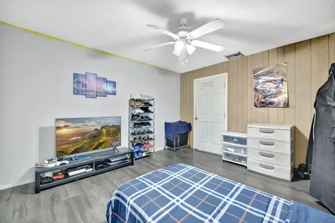 2080 Colonial Road Fort Pierce FL 34950