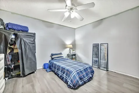2080 Colonial Road Fort Pierce FL 34950