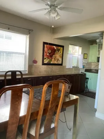 445 Saxony Way Delray Beach FL 33446