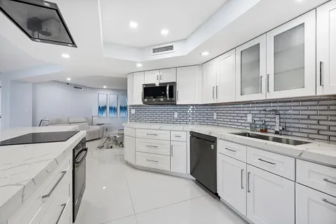 5200 N Ocean Drive Singer Island FL 33404