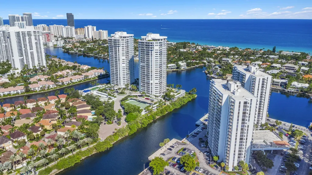 20515 E Country Club Drive Aventura FL 33180