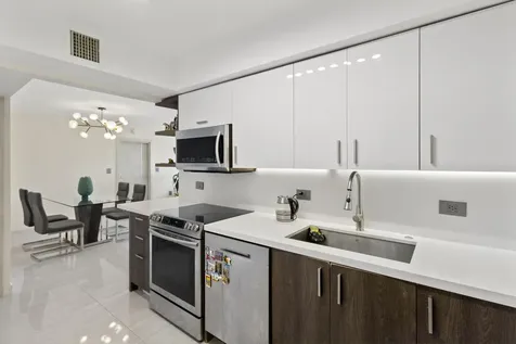 20515 E Country Club Drive Aventura FL 33180