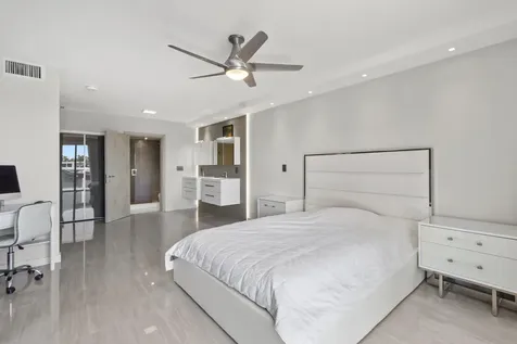 20515 E Country Club Drive Aventura FL 33180