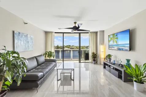 20515 E Country Club Drive Aventura FL 33180