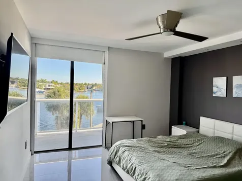 20515 E Country Club Drive Aventura FL 33180