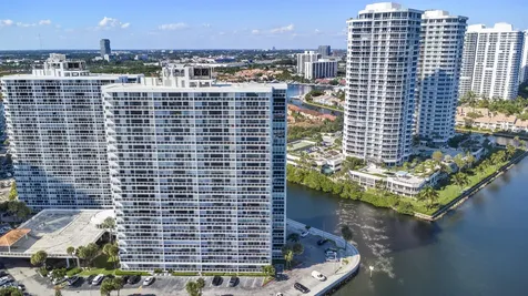 20515 E Country Club Drive Aventura FL 33180
