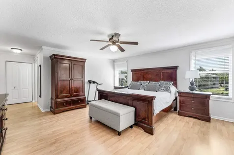144 Kensington Way Royal Palm Beach FL 33414