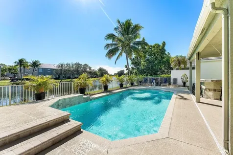 144 Kensington Way Royal Palm Beach FL 33414