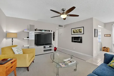 74 Burgundy B Delray Beach FL 33484