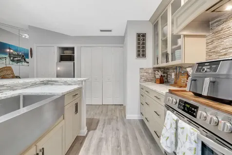 4904 Lake Catherine Drive Palm Beach Gardens FL 33403