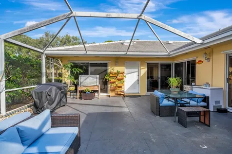 4904 Lake Catherine Drive Palm Beach Gardens FL 33403