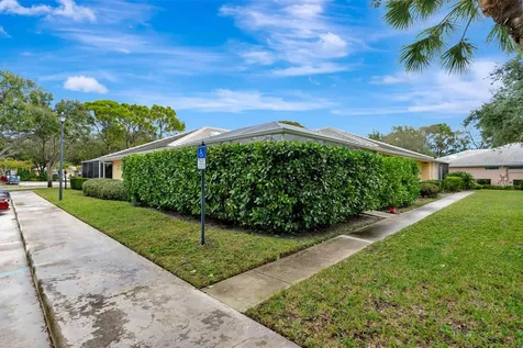 4904 Lake Catherine Drive Palm Beach Gardens FL 33403