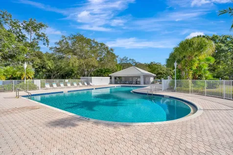 4904 Lake Catherine Drive Palm Beach Gardens FL 33403