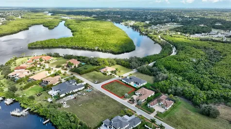 183 SE Via Terra Bella Port Saint Lucie FL 34952