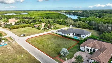 183 SE Via Terra Bella Port Saint Lucie FL 34952
