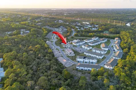 696 Ne Waters Edge Lane Port Saint Lucie FL 34983