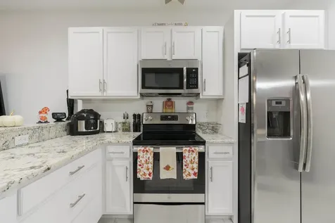 696 Ne Waters Edge Lane Port Saint Lucie FL 34983