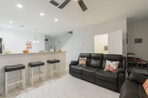 696 Ne Waters Edge Lane Port Saint Lucie FL 34983