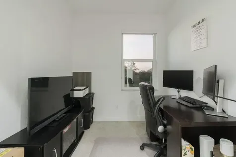 696 Ne Waters Edge Lane Port Saint Lucie FL 34983