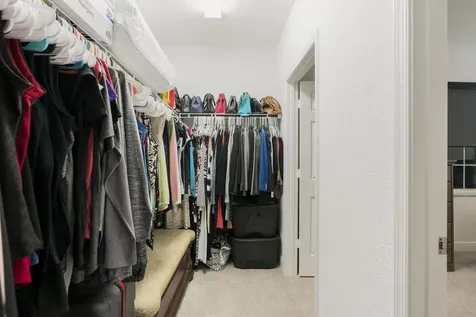 696 Ne Waters Edge Lane Port Saint Lucie FL 34983