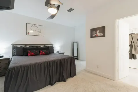 696 Ne Waters Edge Lane Port Saint Lucie FL 34983