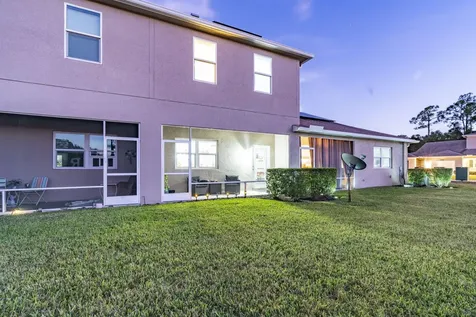 696 Ne Waters Edge Lane Port Saint Lucie FL 34983