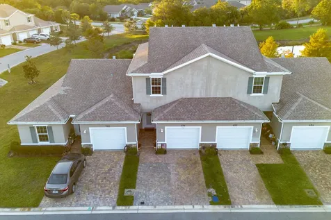 696 Ne Waters Edge Lane Port Saint Lucie FL 34983