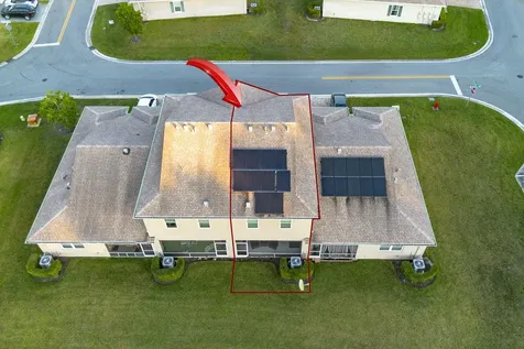 696 Ne Waters Edge Lane Port Saint Lucie FL 34983