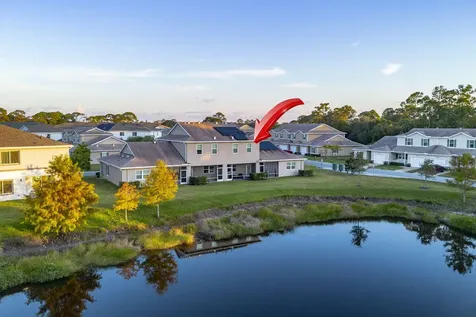 696 Ne Waters Edge Lane Port Saint Lucie FL 34983