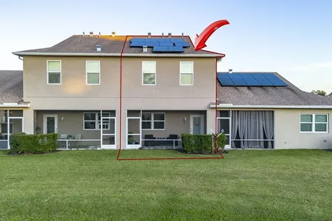 696 Ne Waters Edge Lane Port Saint Lucie FL 34983