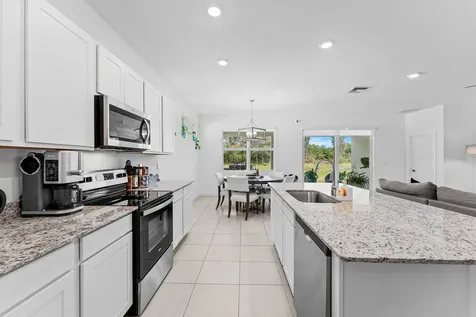 5958 Se Sky Blue Circle Stuart FL 34997