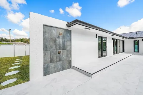 1120 Sw 16th Street Boca Raton FL 33486