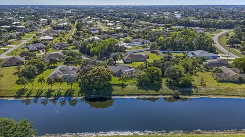140 Sw Mark Court Port Saint Lucie FL 34953