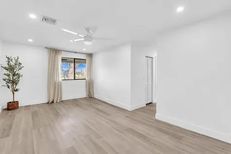 6565 Parkview Drive Boca Raton FL 33433