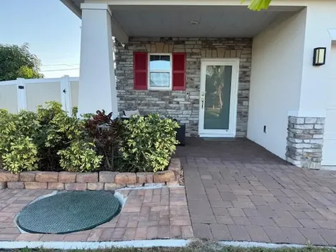 2300 Sw Abalon Circle Port Saint Lucie FL 34953