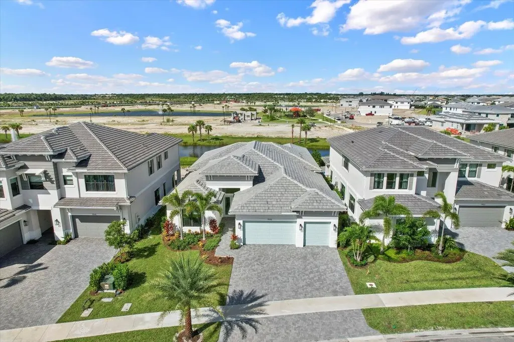 9949 Migration Point Palm Beach Gardens FL 33412