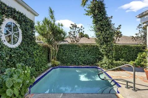 625 Riomar Drive Vero Beach FL 32963